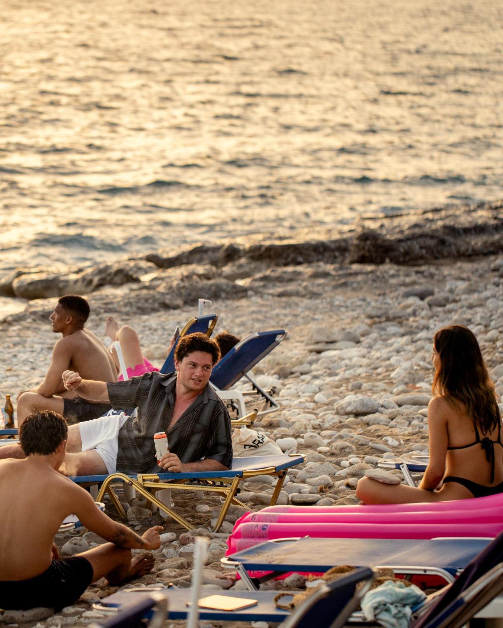 The Pink Palace Hostel Agios Gordios  Bagian luar foto